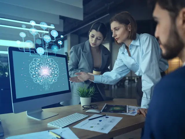 Equipe analisando uma automação com Inteligência Artificial no computador